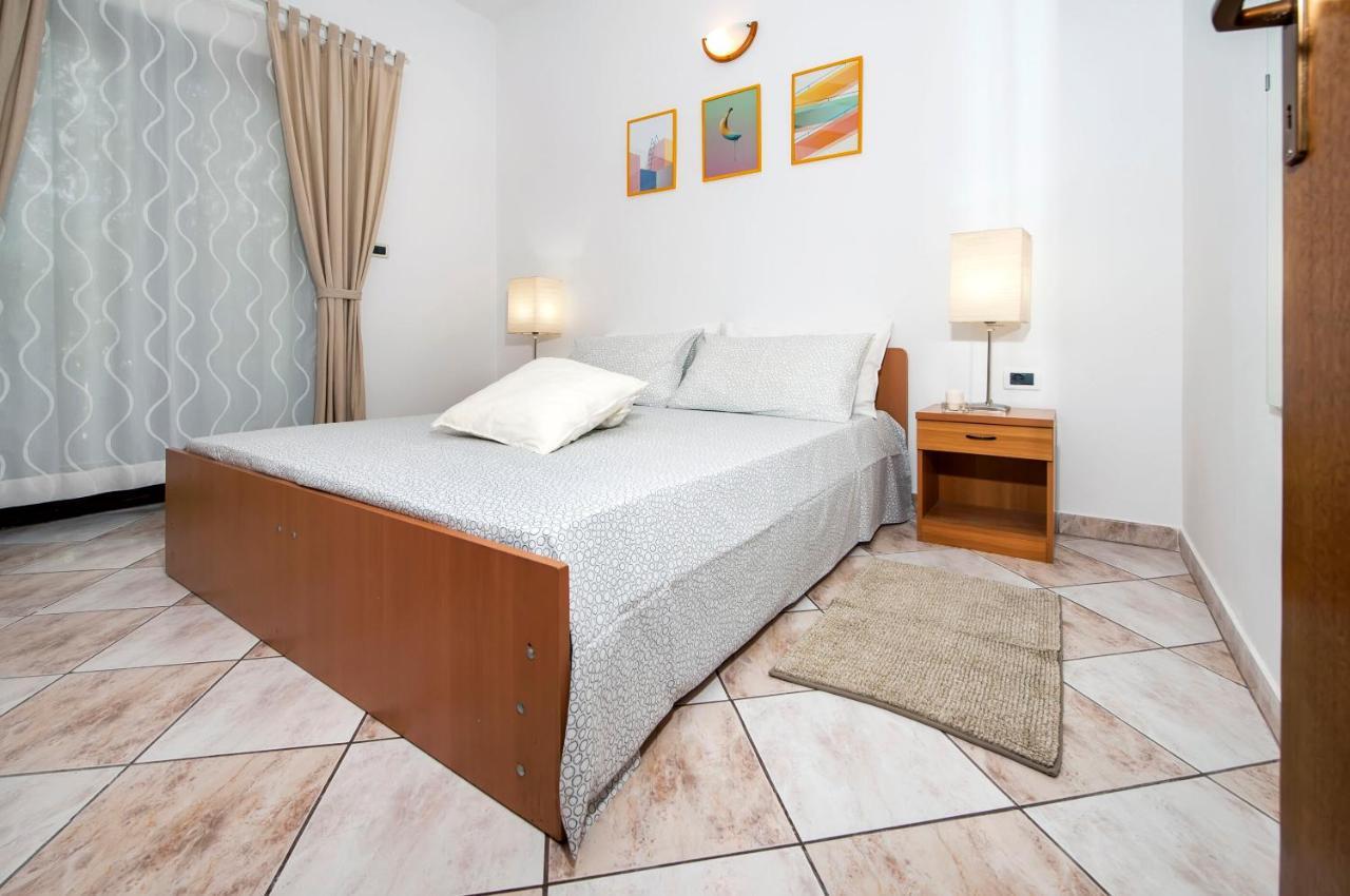 Apartments Milan 로비니 외부 사진
