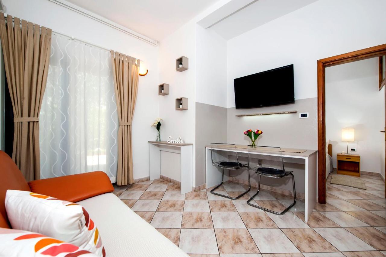 Apartments Milan 로비니 외부 사진