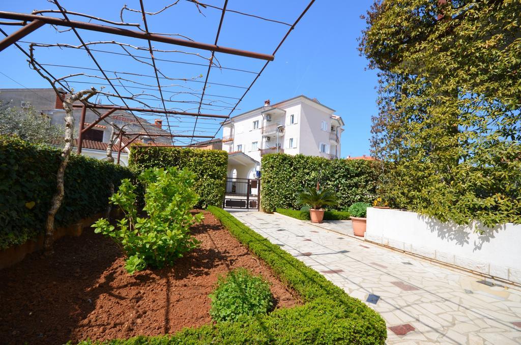 Apartments Milan 로비니 외부 사진